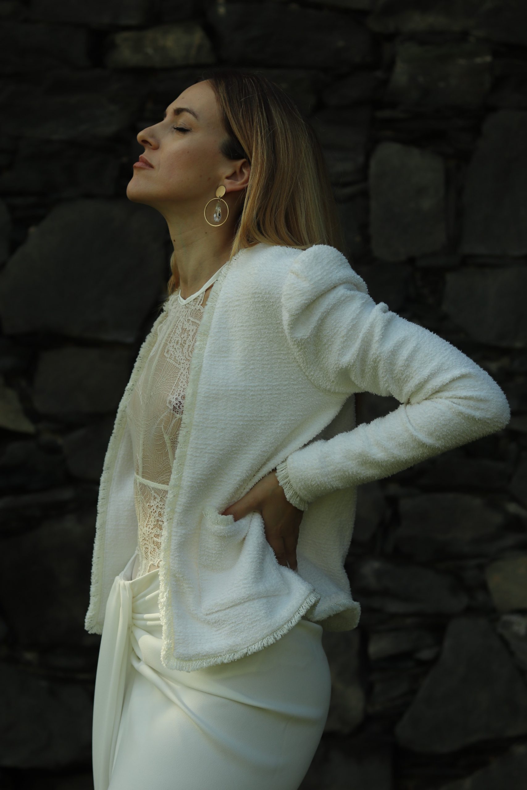 Cómo combinar un body blanco: look con falda