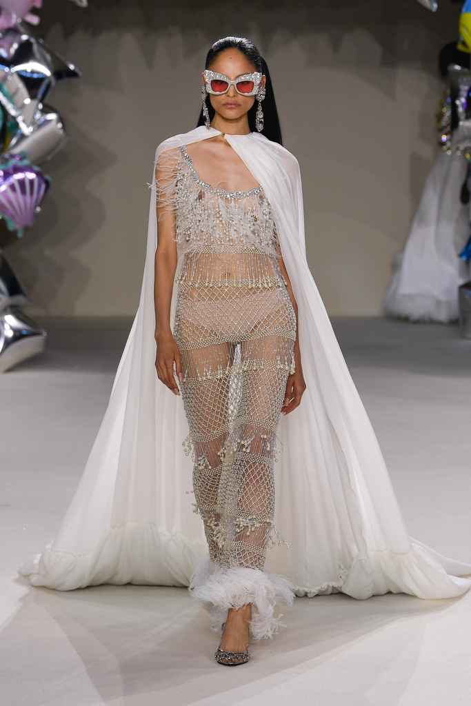 Tendencias otoño 2022: brillos (Giamvattista Valli)